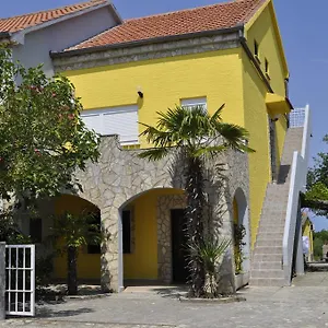 Apartman Pavlovic, Linardići